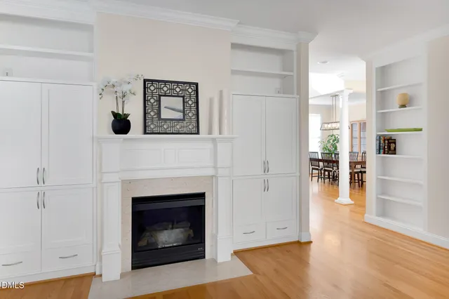 $950,000 | 100 Maywood Way, Chapel Hill, NC 27516