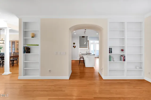 $950,000 | 100 Maywood Way, Chapel Hill, NC 27516