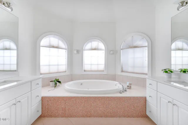 $950,000 | 100 Maywood Way, Chapel Hill, NC 27516