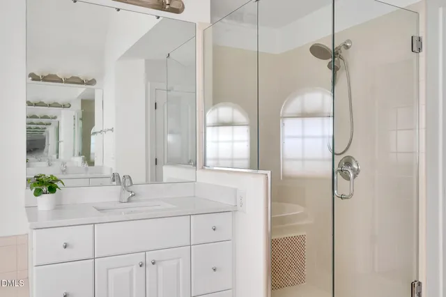 $950,000 | 100 Maywood Way, Chapel Hill, NC 27516