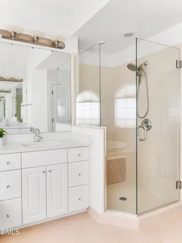 $950,000 | 100 Maywood Way, Chapel Hill, NC 27516