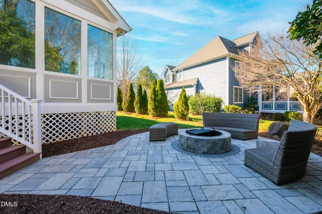 $950,000 | 100 Maywood Way, Chapel Hill, NC 27516