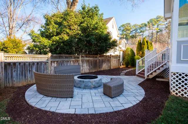 $950,000 | 100 Maywood Way, Chapel Hill, NC 27516