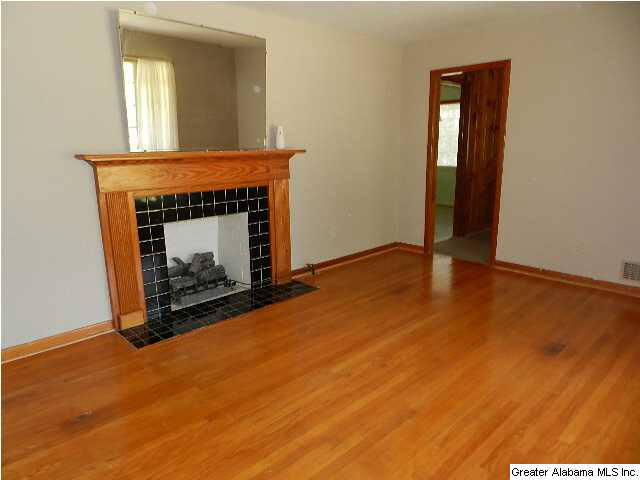 713 Martinwood Road Birmingham, AL 35235 - Photo 3 of 30