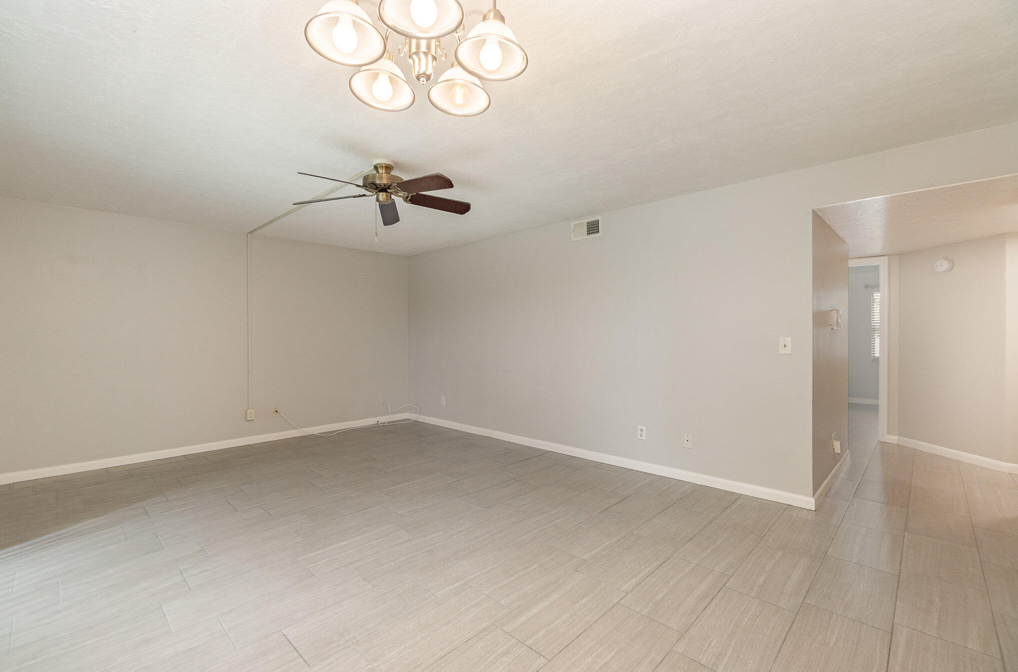 588 North Wickham Road, Unit 49 Melbourne, FL 32935 - Photo 12 of 27 Open Livingroom