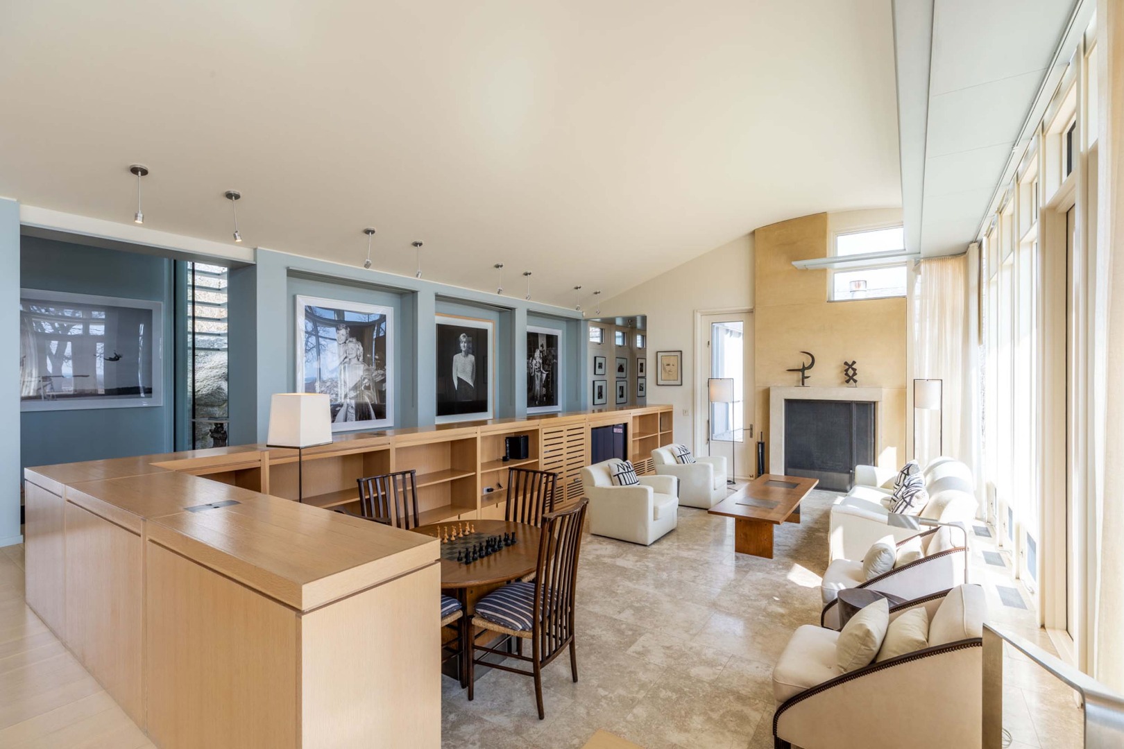 8 Snail Road Chilmark, MA 02535 - Photo 11 of 53 Living room