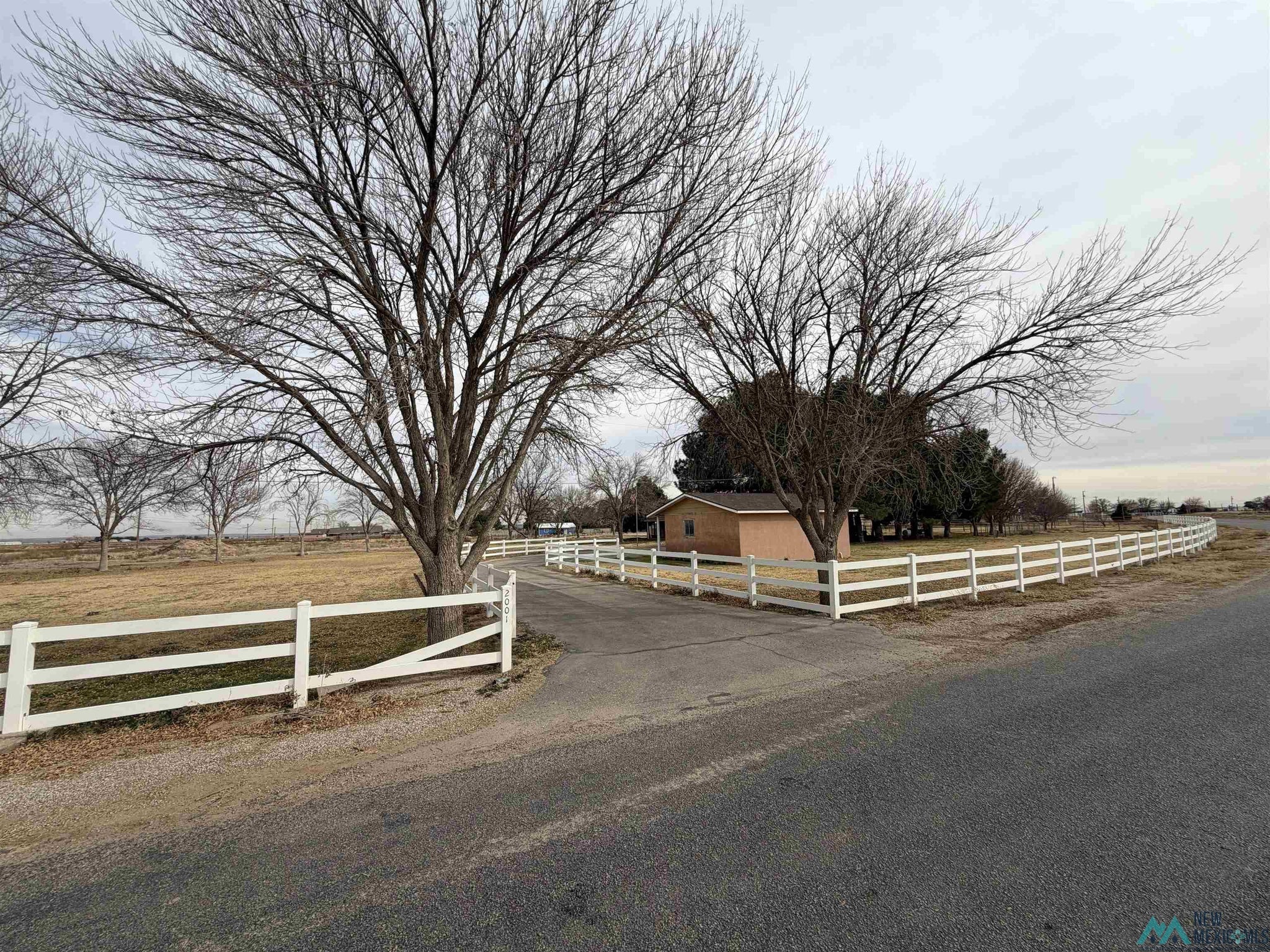 2001 East Derrick Road Carlsbad, NM 88220 - Photo 3 of 84 Gallery Image 3