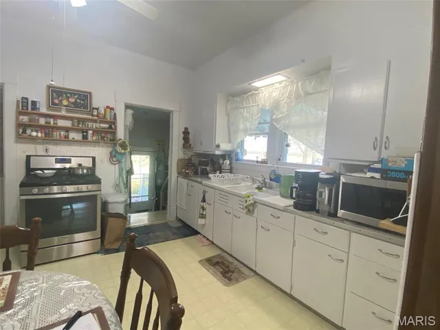 $73,500 | 638 East Ford Avenue, Witt, IL 62094