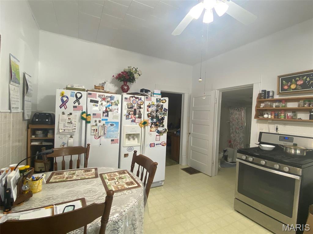 638 East Ford Avenue Witt, IL 62094 - Photo 13 of 19