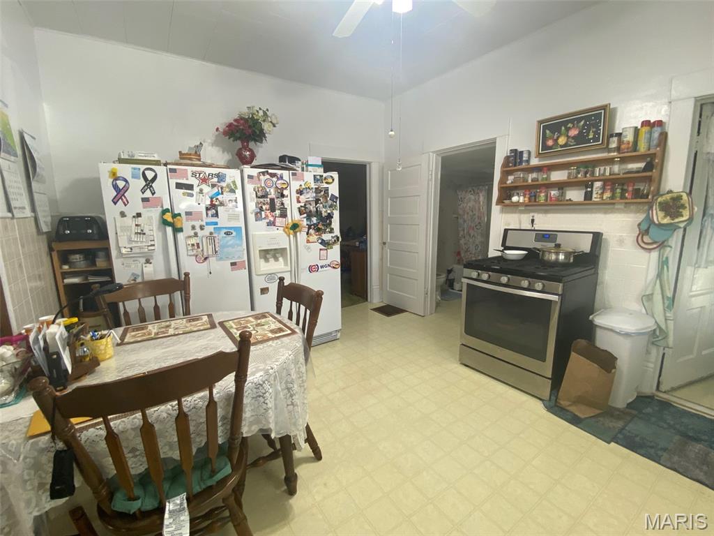 638 East Ford Avenue Witt, IL 62094 - Photo 10 of 19