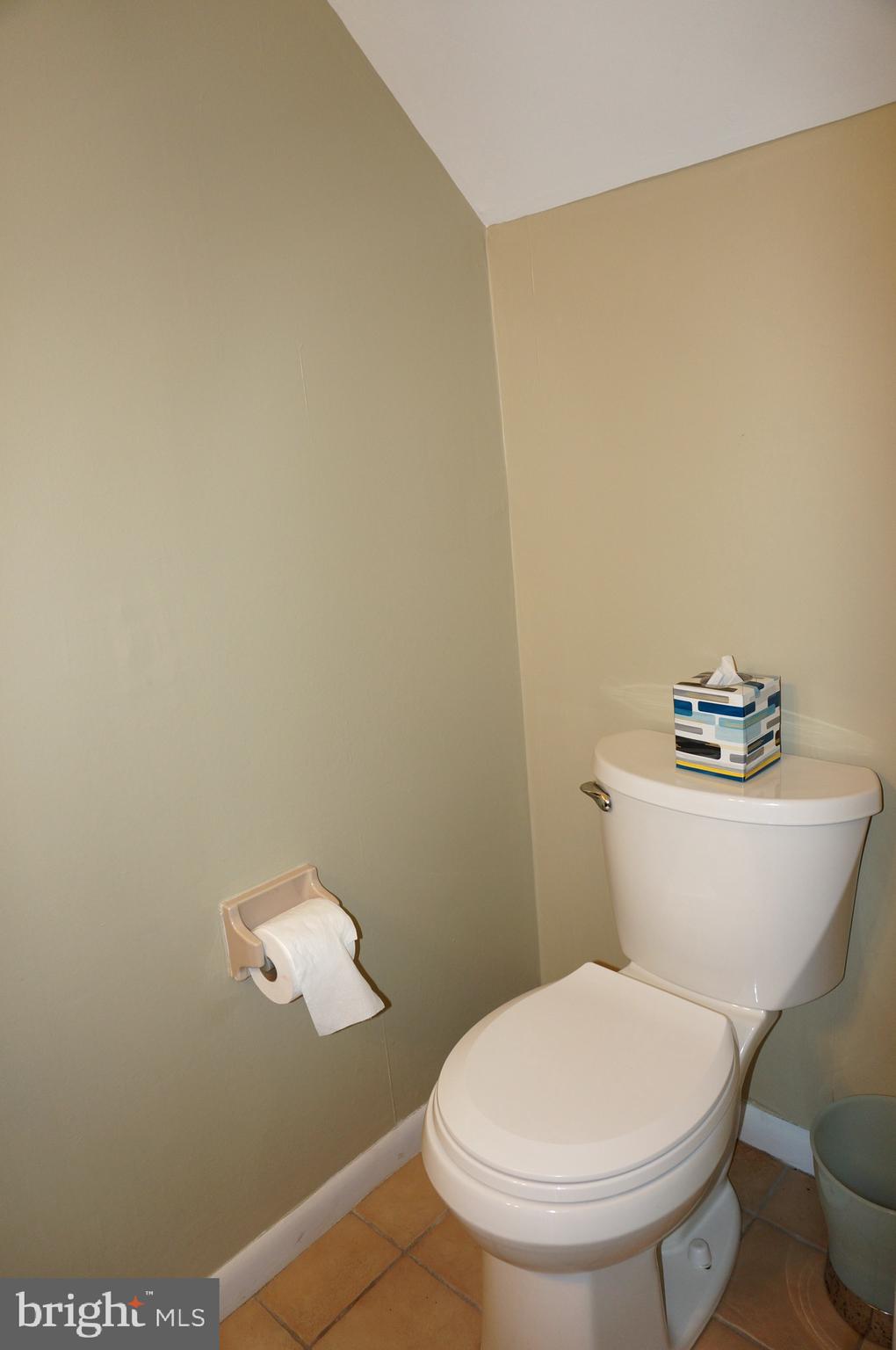 530 Mountain View Road Middletown, PA 17057 - Photo 18 of 39 Half Bath with Ceramic Tile
