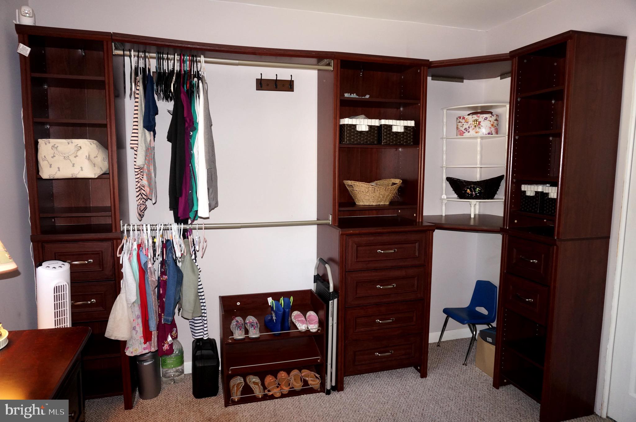 530 Mountain View Road Middletown, PA 17057 - Photo 34 of 39 California Closeting in Bedroom to Stay