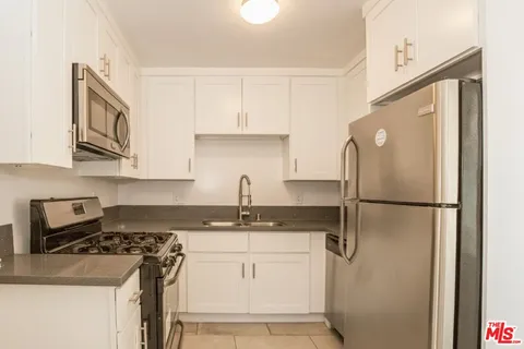 $1,645,000 | 334 Witmer Street, Los Angeles, CA 90017