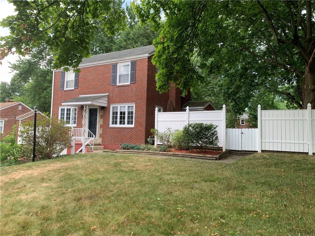 1140 Hazlett Road Pittsburgh, PA 15237 - Photo 3 of 25 Side patio