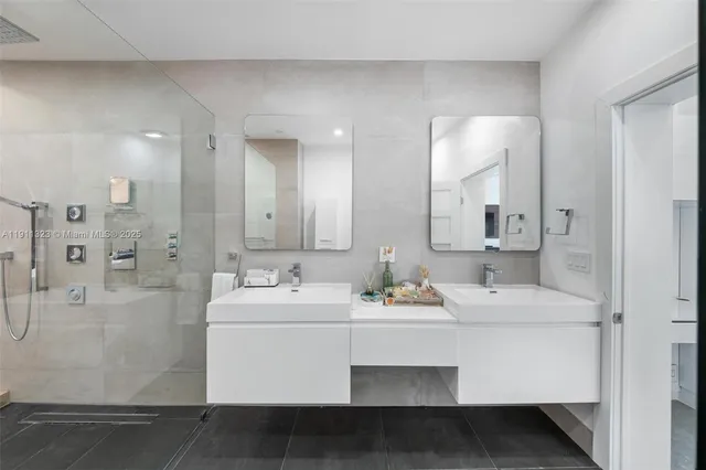 $3,990,000 | 449 Holiday Drive, Hallandale Beach, FL 33009