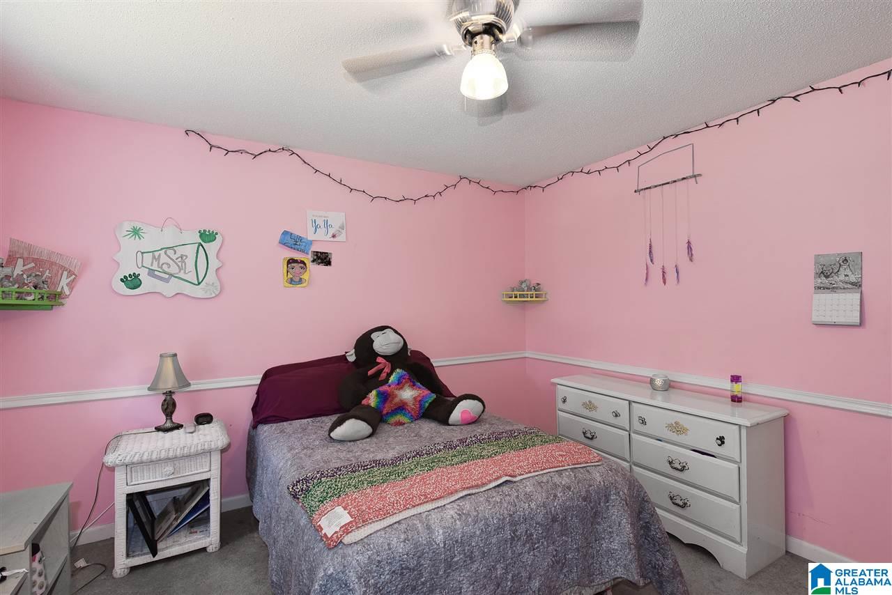 805 Round Hill Road Pelham, AL 35124 - Photo 32 of 40