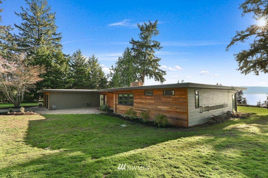 424 Fieldston Road Bellingham, WA 98225 - Photo 30 of 39 a view of a backyard with sitting area