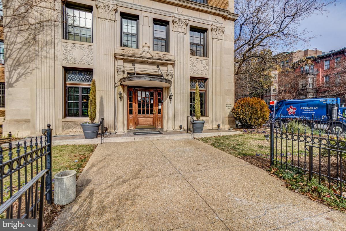 1101 L Street Northwest, Unit 102 Washington, DC 20005 - Photo 38 of 38