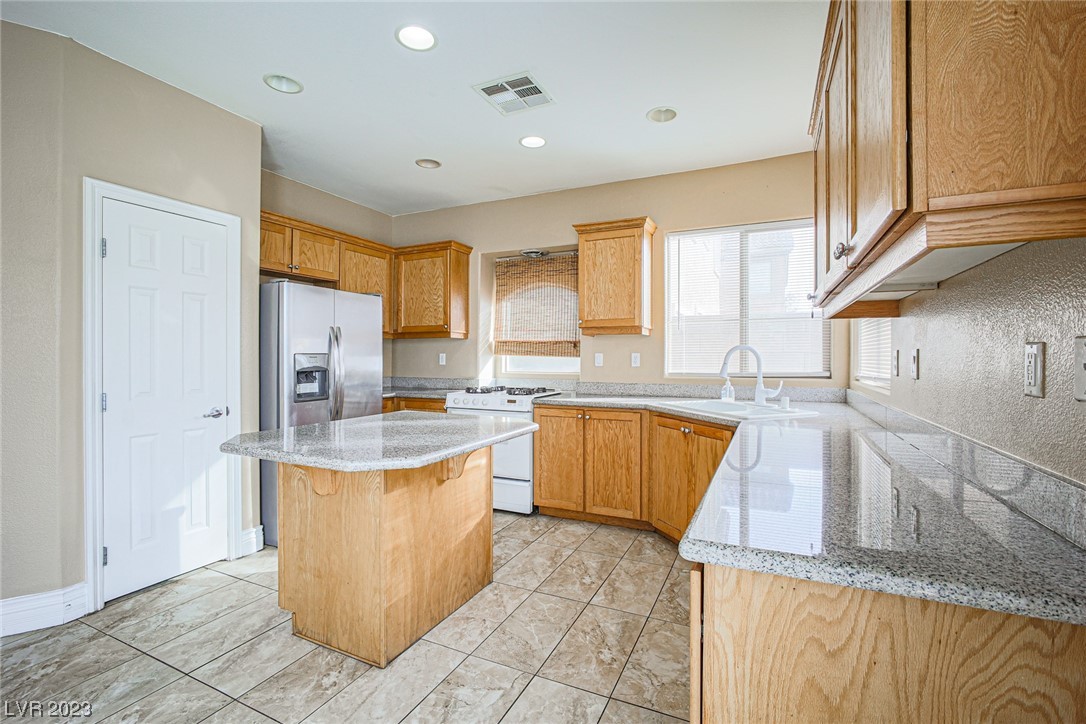 209 Short Ruff Way Las Vegas, NV 89148 - Photo 13 of 44 Gallery Image 13
