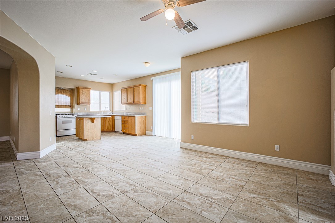 209 Short Ruff Way Las Vegas, NV 89148 - Photo 10 of 44 Gallery Image 10