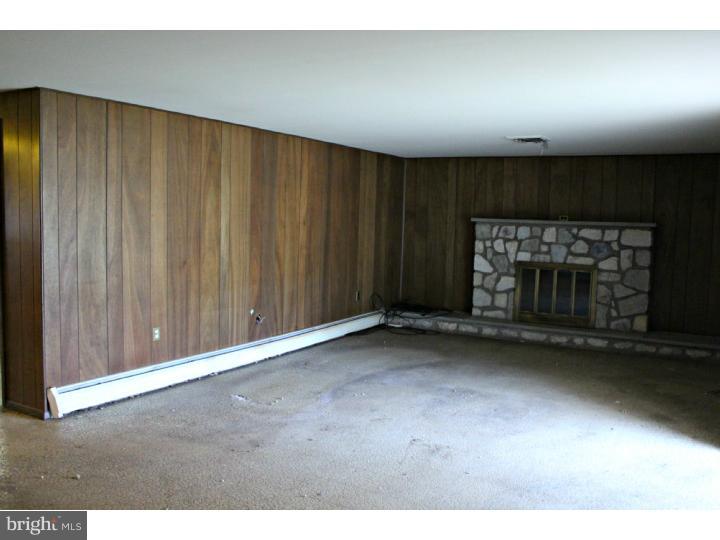 63 Schott Road Perkasie, PA 18944 - Photo 15 of 25 Family Room