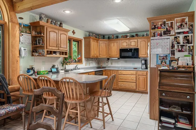 $500,000 | 61651 Hawk Point Road, Ferryville, WI 54628