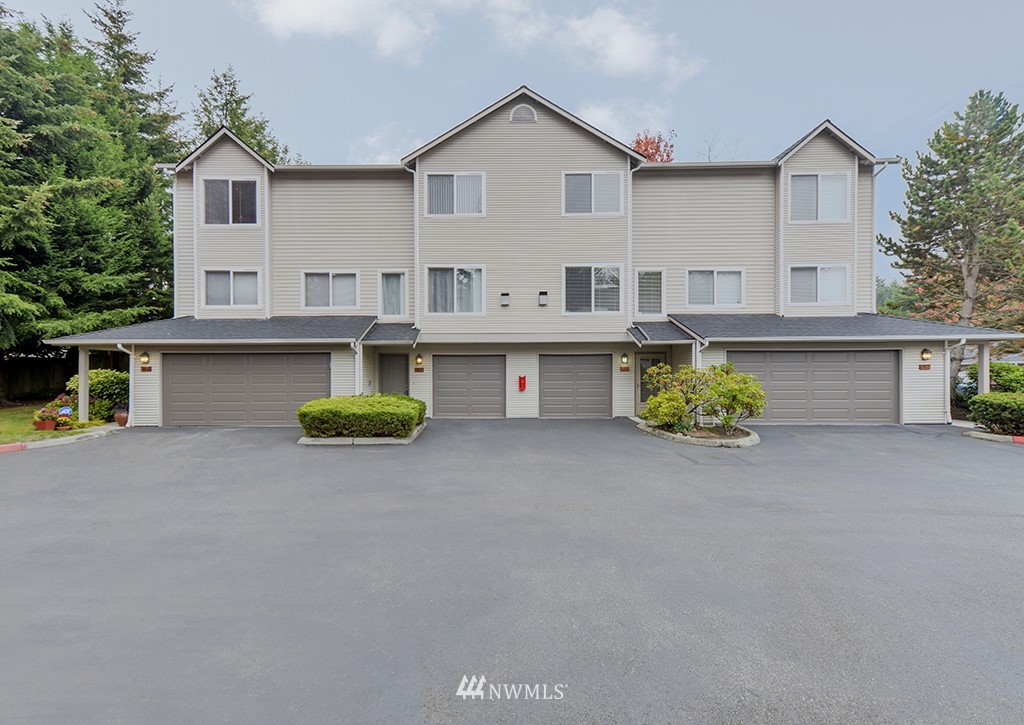4808 Northeast Sunset Boulevard, Unit G102 Renton, WA 98059 - Photo 1 of 25 Gallery Image 1