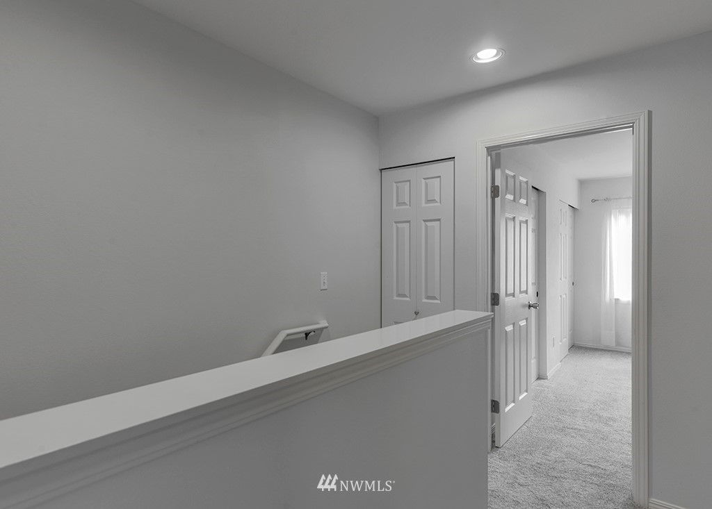 4808 Northeast Sunset Boulevard, Unit G102 Renton, WA 98059 - Photo 10 of 25 Gallery Image 10