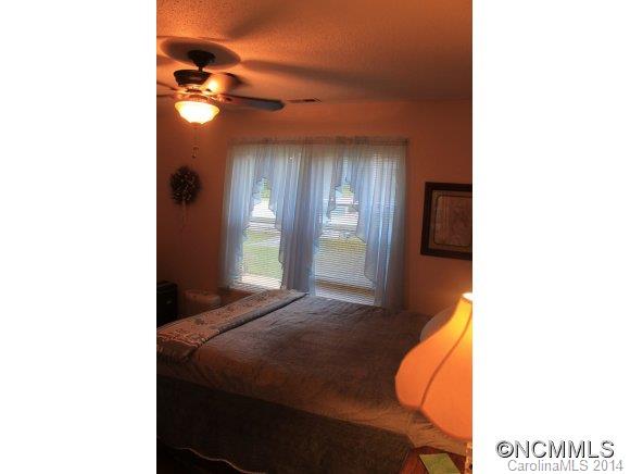 40 A Queen Road Candler, NC 28715 - Photo 8 of 12 Gallery Image 8