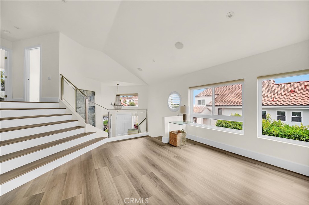 5 Regatta Way Dana Point, CA 92629 - Photo 18 of 32 a view of an empty room and window