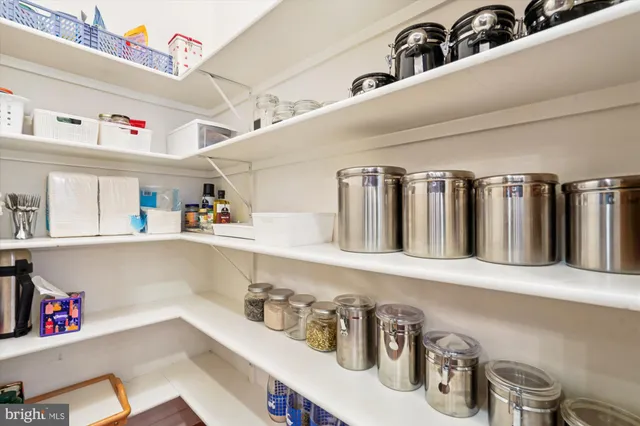 $2,499,900 | 11046 Heathland Drive, Oakton, VA 22124