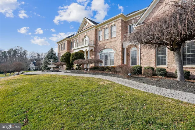 $2,499,900 | 11046 Heathland Drive, Oakton, VA 22124