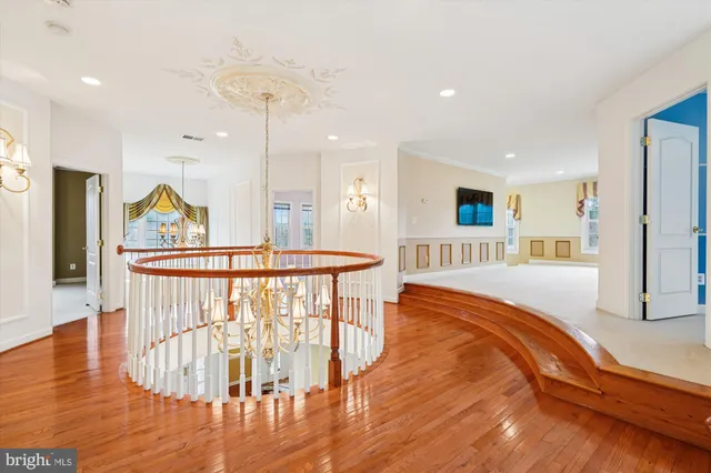 $2,499,900 | 11046 Heathland Drive, Oakton, VA 22124