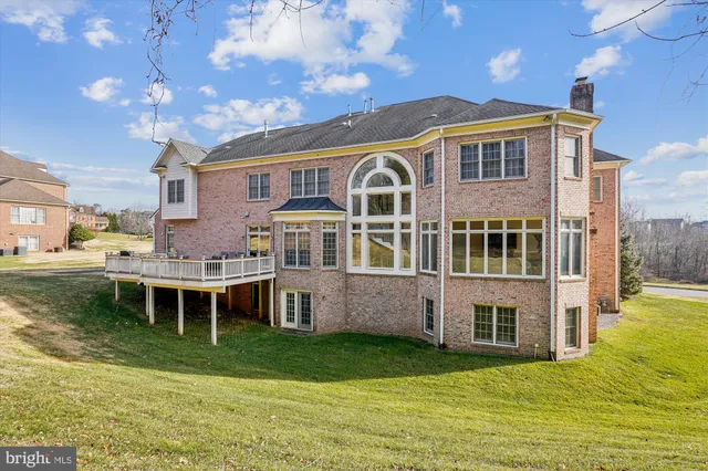 $2,499,900 | 11046 Heathland Drive, Oakton, VA 22124