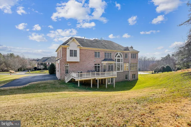 $2,499,900 | 11046 Heathland Drive, Oakton, VA 22124