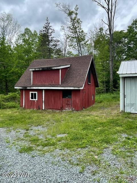 121 Pond Road Lake Ariel, PA 18436 - Photo 27 of 29