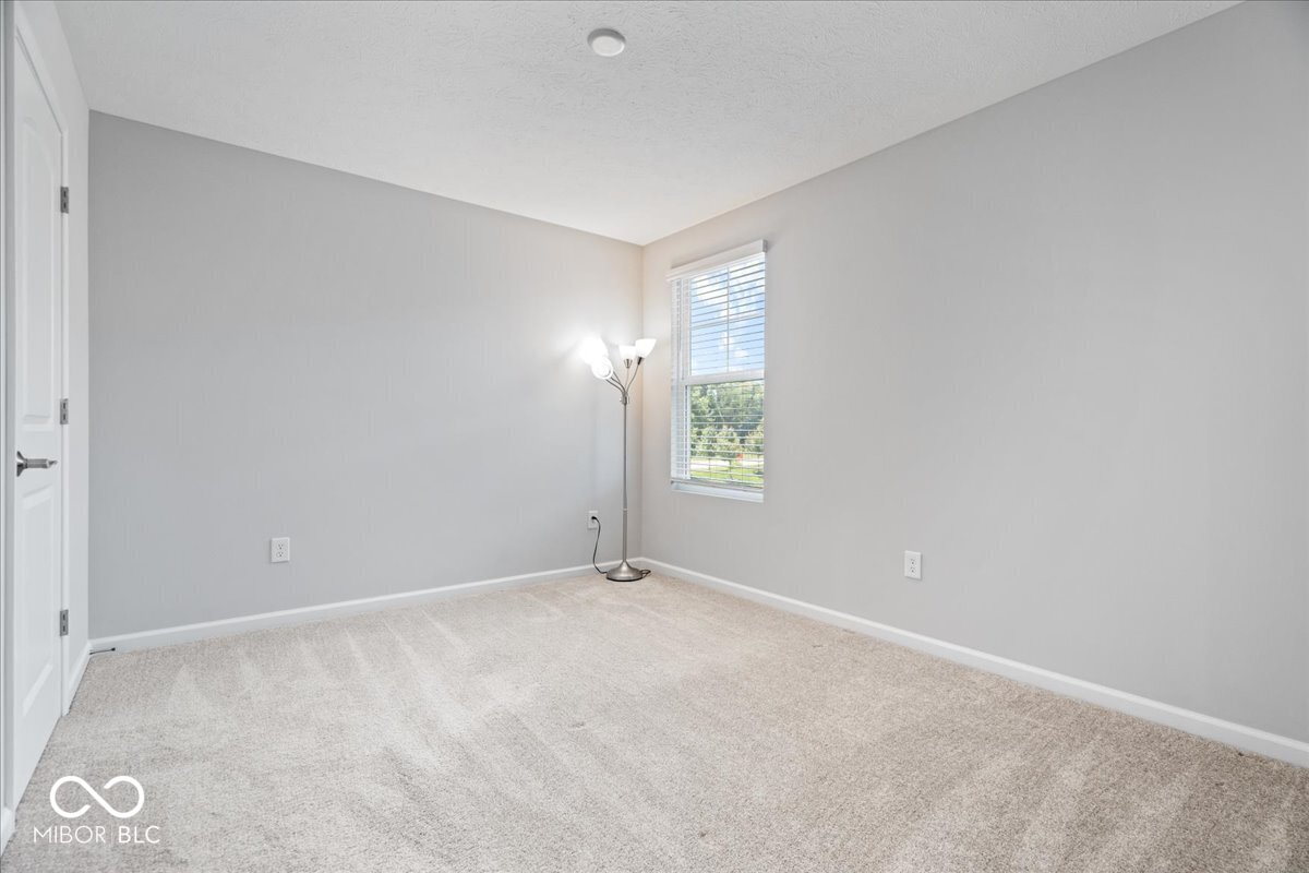 6915 Seabiscuit Road Whitestown, IN 46075 - Photo 27 of 41