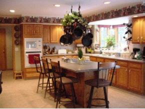28 Tower Ridge Circle Colchester, VT 05446 - Photo 4 of 10 Gallery Image 4