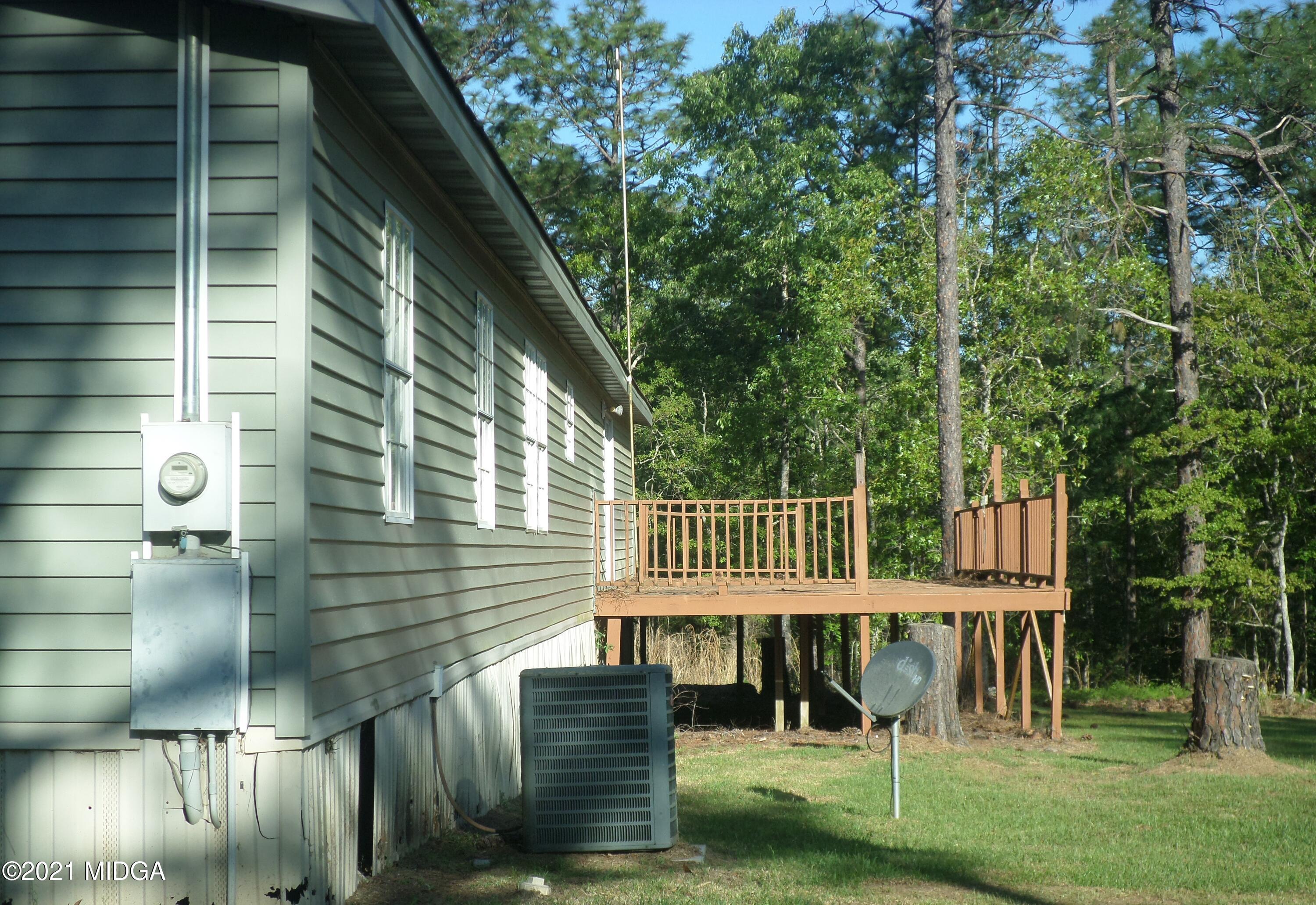95 Gaultney-Horne Road Reynolds, GA 31076 - Photo 3 of 21 SAM_4735 (2)