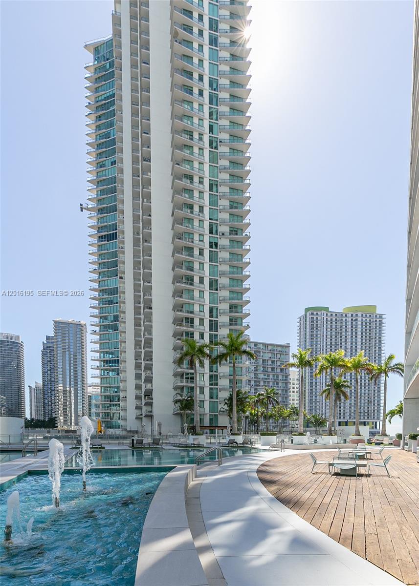 90 Southwest 3rd Street, Unit 1611 Miami, FL 33130 - Photo 25 of 44