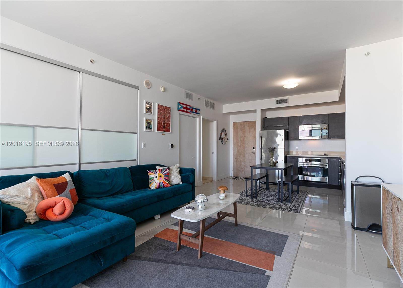90 Southwest 3rd Street, Unit 1611 Miami, FL 33130 - Photo 4 of 44