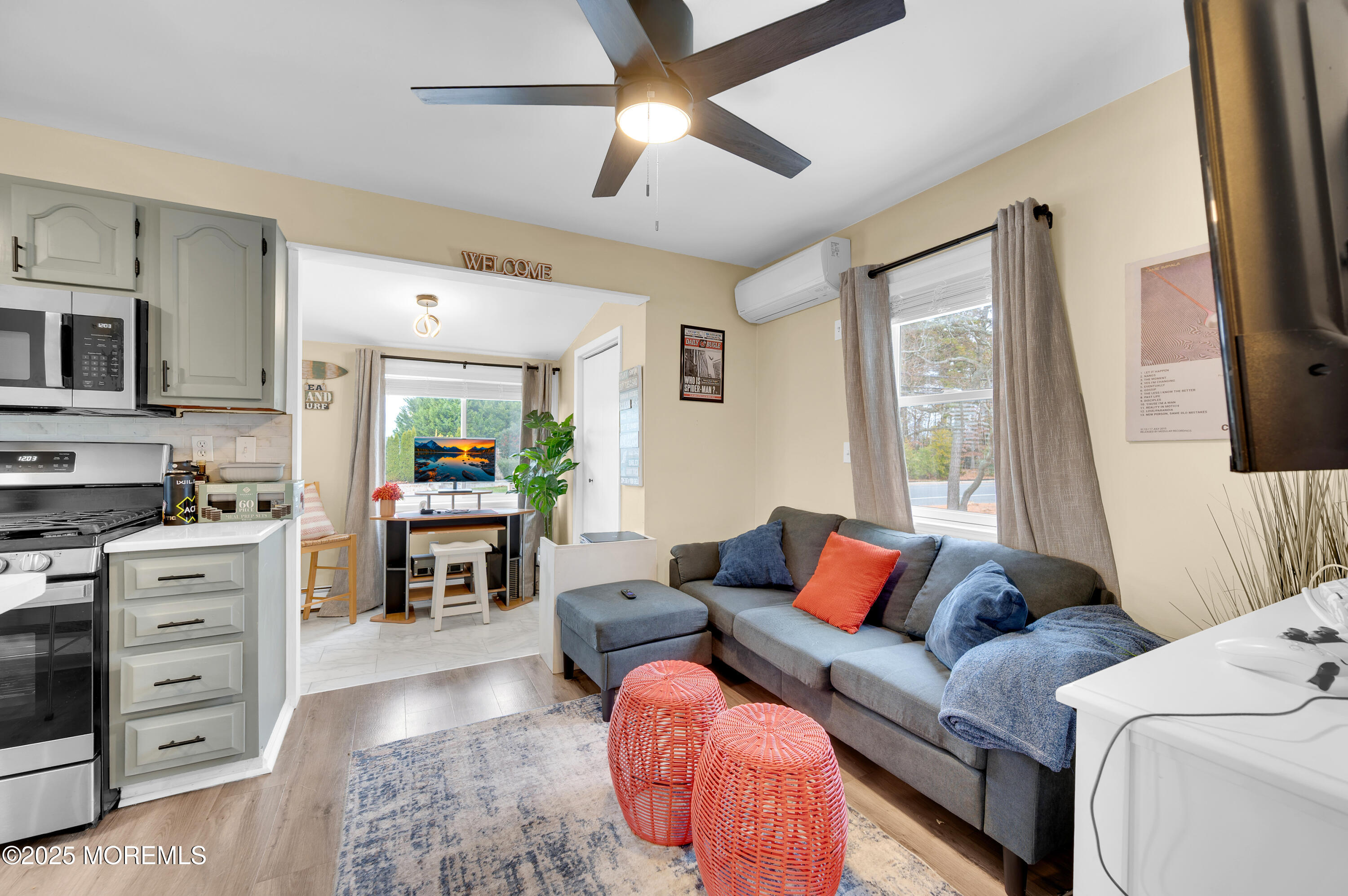 215 Kettle Creek Road Toms River, NJ 08753 - Photo 25 of 45 Front Living 1