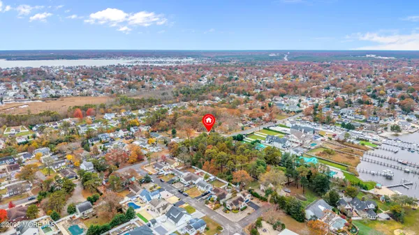 $775,000 | 215 Kettle Creek Road, Toms River, NJ 08753