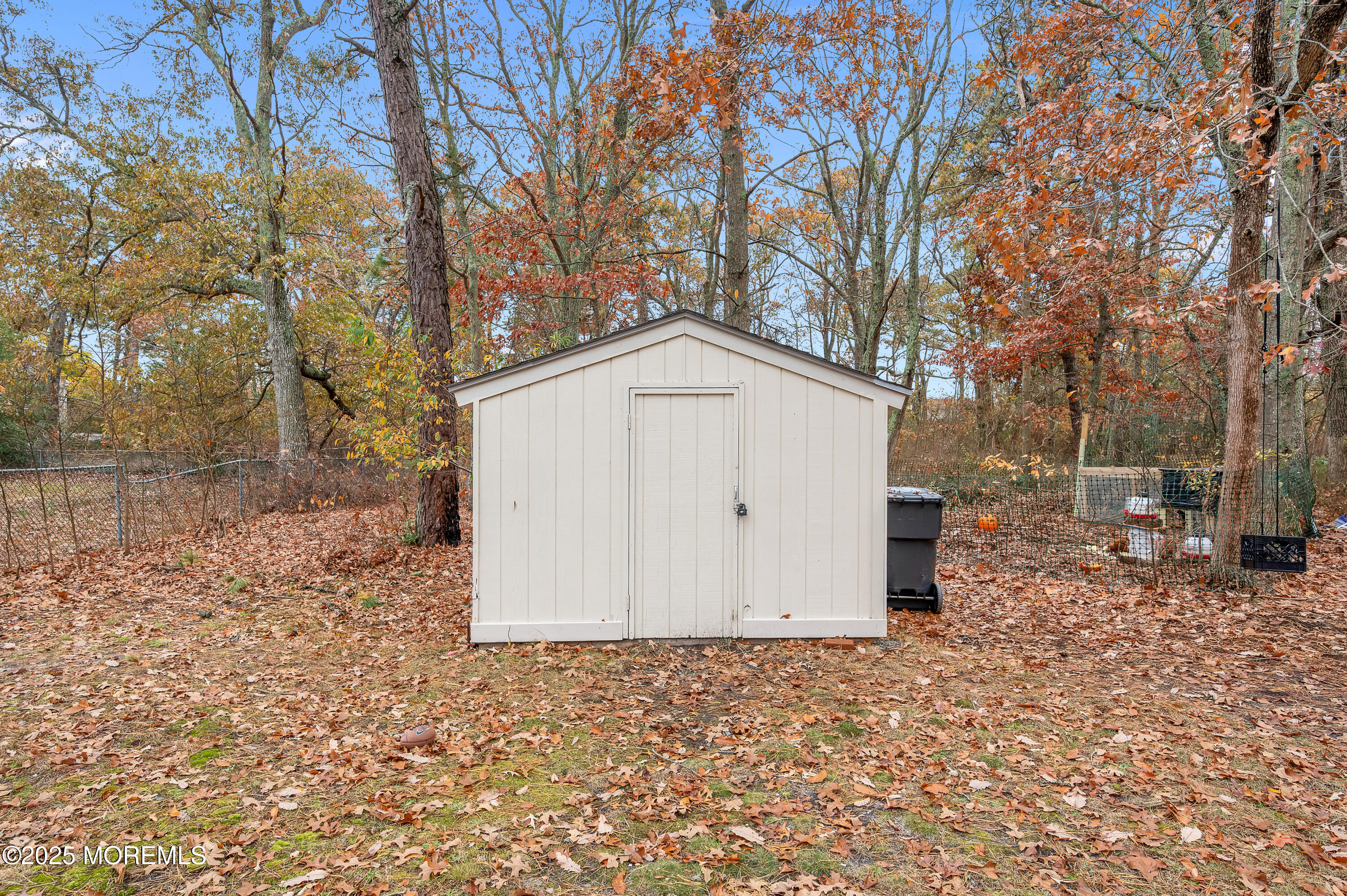 215 Kettle Creek Road Toms River, NJ 08753 - Photo 4 of 45 215 Back 3