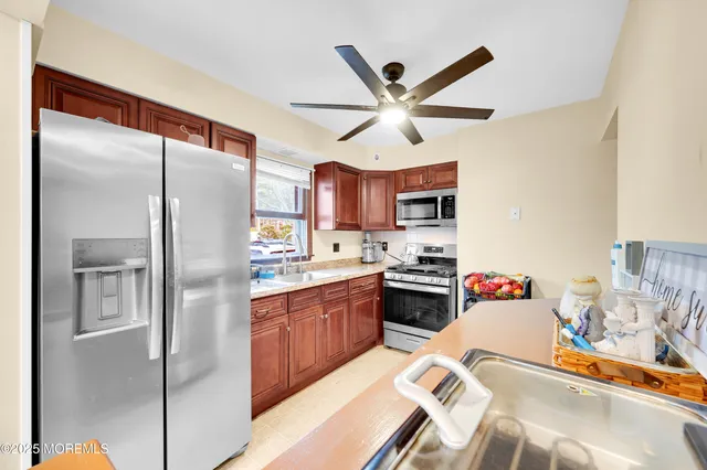 $775,000 | 215 Kettle Creek Road, Toms River, NJ 08753