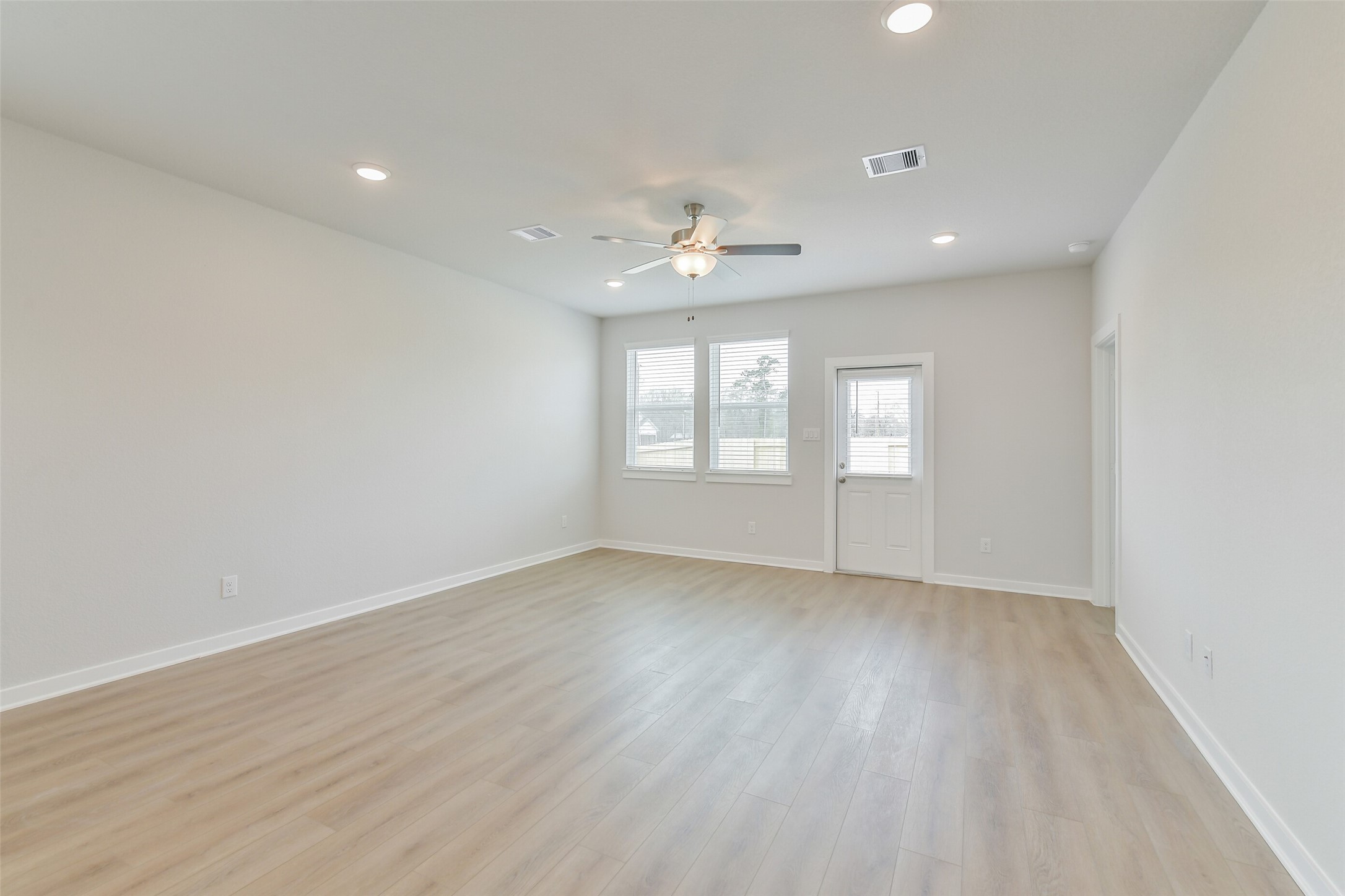 10942 Independence Road Cleveland, TX 77328 - Photo 25 of 48