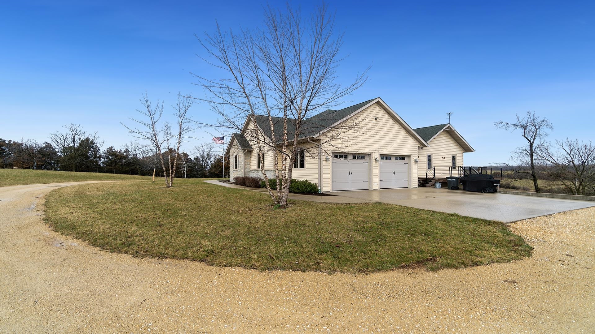 4695 South Massbach Road Stockton, IL 61085 - Photo 3 of 58 Gallery Image 3