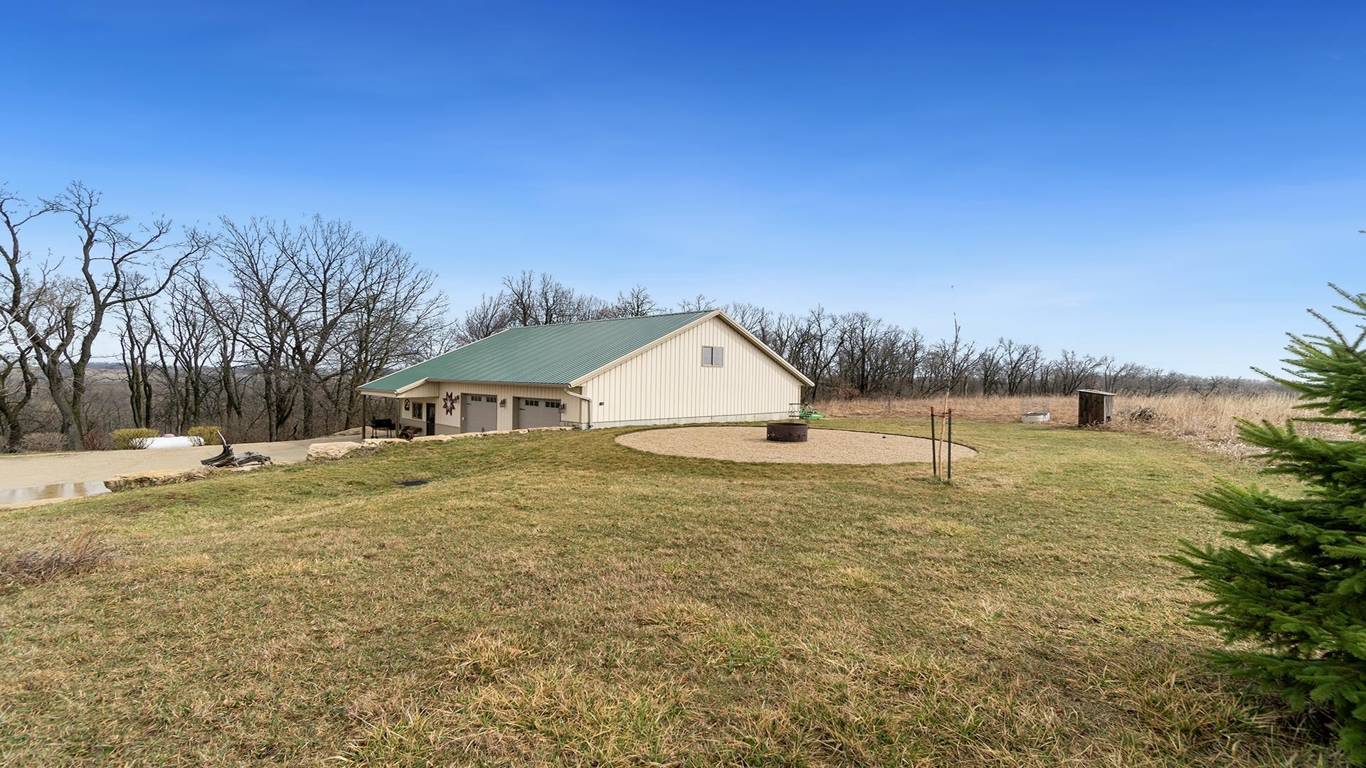 4695 South Massbach Road Stockton, IL 61085 - Photo 5 of 58 Gallery Image 5