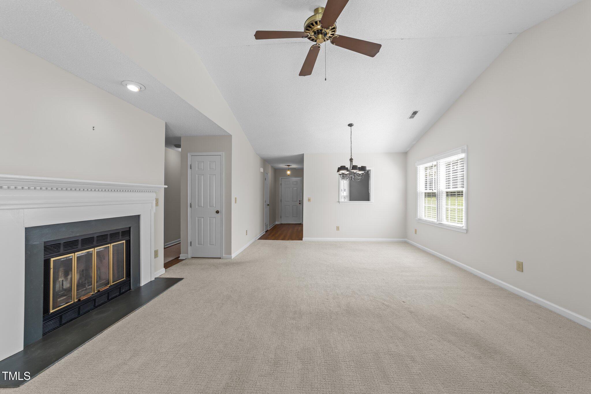 6817 Fairpoint Court Raleigh, NC 27613 - Photo 9 of 25 LivingRoom2