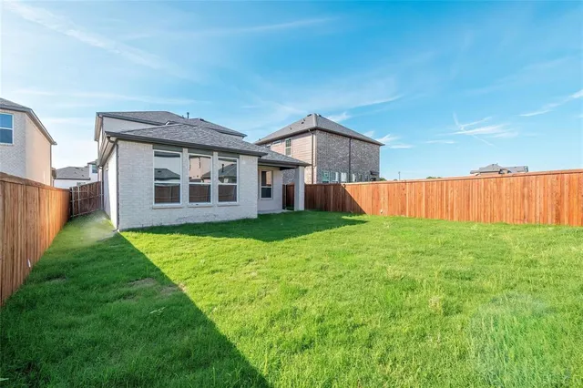 $2,800 | 1820 Acosta Drive, Forney, TX 75126